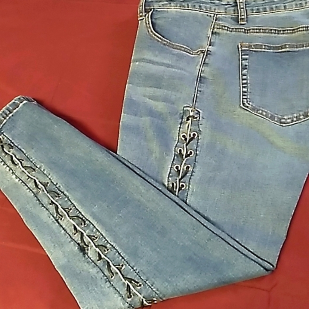 Stretch Skinny Jeans!